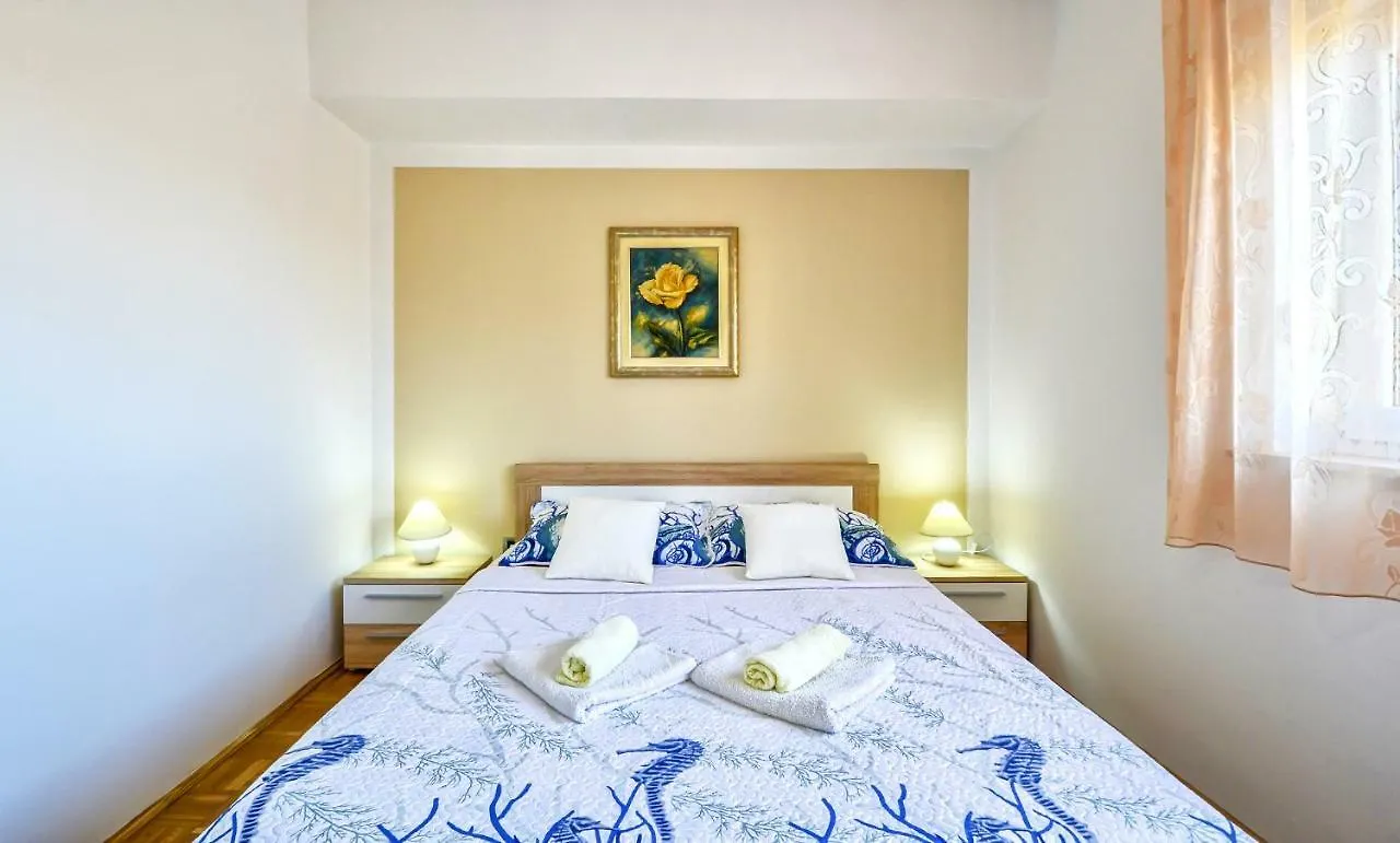Apartment Pecirep PUY  Pula