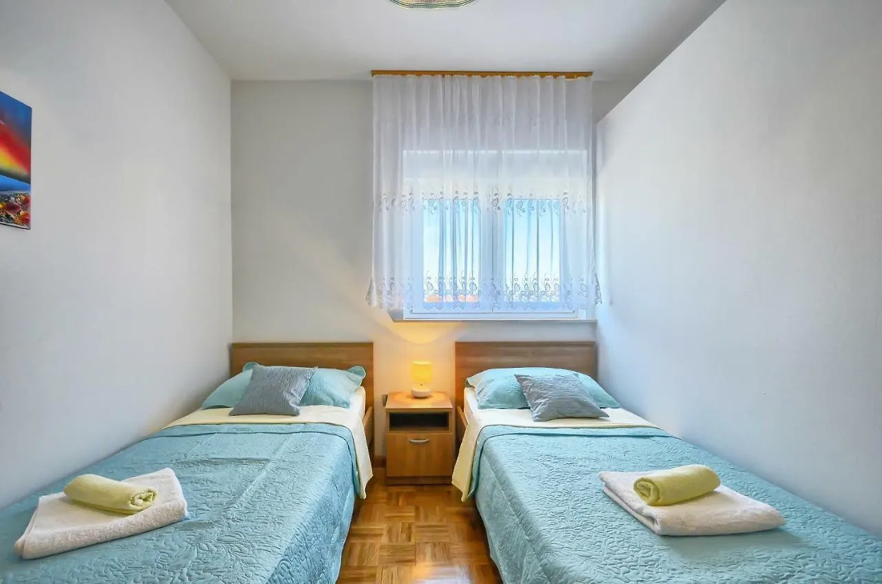 Apartment Pecirep PUY  Pula
